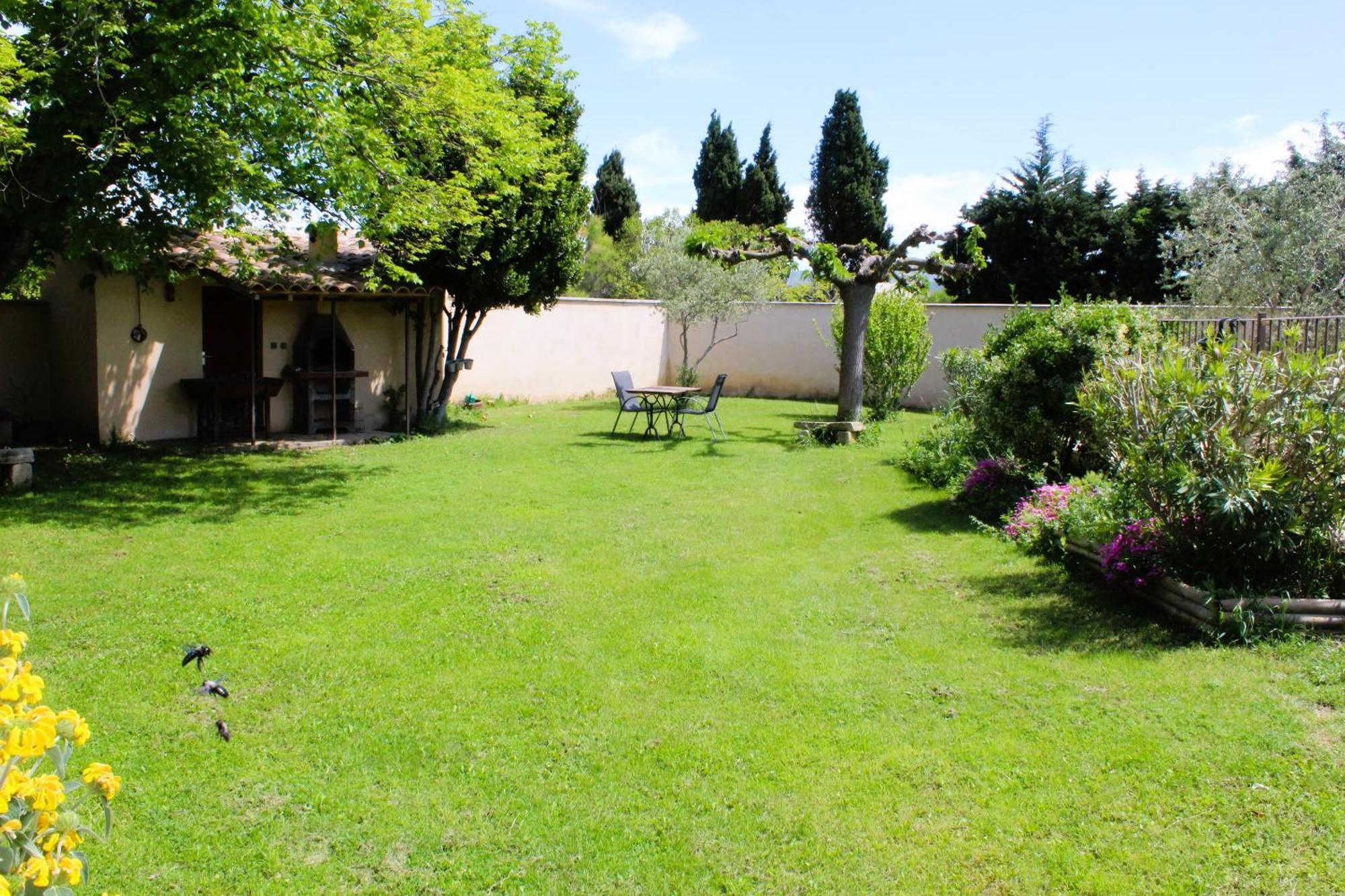 Mas La Gentille ,,, A La Campagne , Beautiful Outdoor , Swimming Pool , Pool House , Nice Green Garden , Bbq ,,, Only For You , Pour Passer Un Sejour Inoubliable 페른느 레 퐁텐느 외부 사진